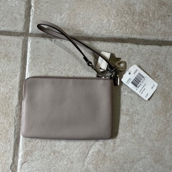 NWT Coach Cross Grain Leather Charm Corner Zip Wristlet Colorblock Pink/Grey - Picture 2 of 7